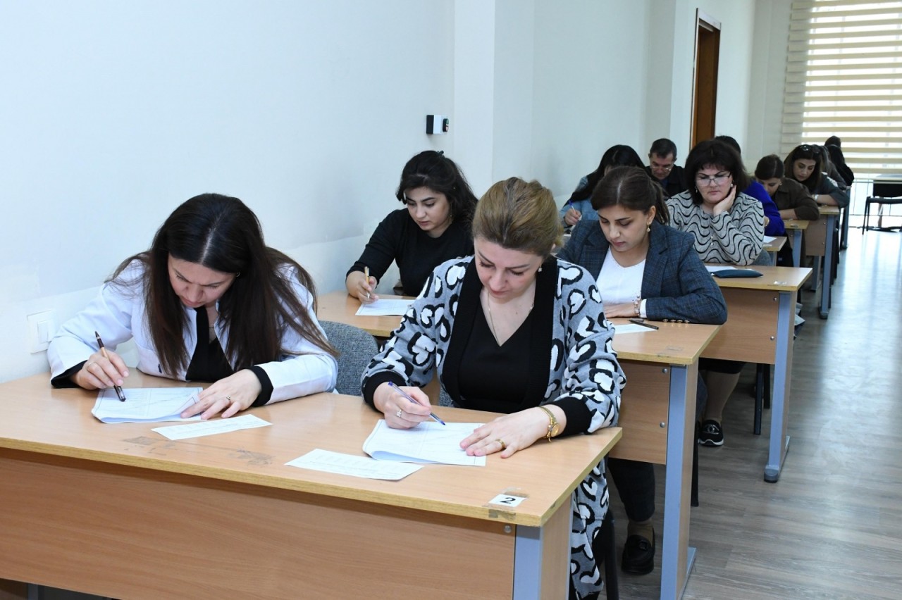 ADAU-da ingilis dili üzrə ödənişsiz danışıq kurslarına start verilib - FOTOLAR